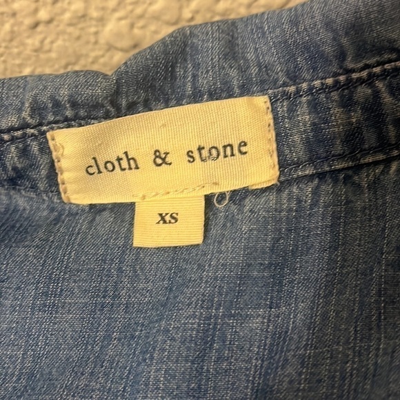 Anthropologie Cloth & Stone Denim Tencel Top Size XS - Picture 5 of 6